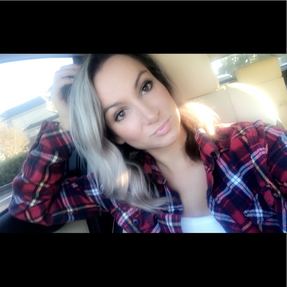 Meet your Posher, Alissa - Picture 1 of 1